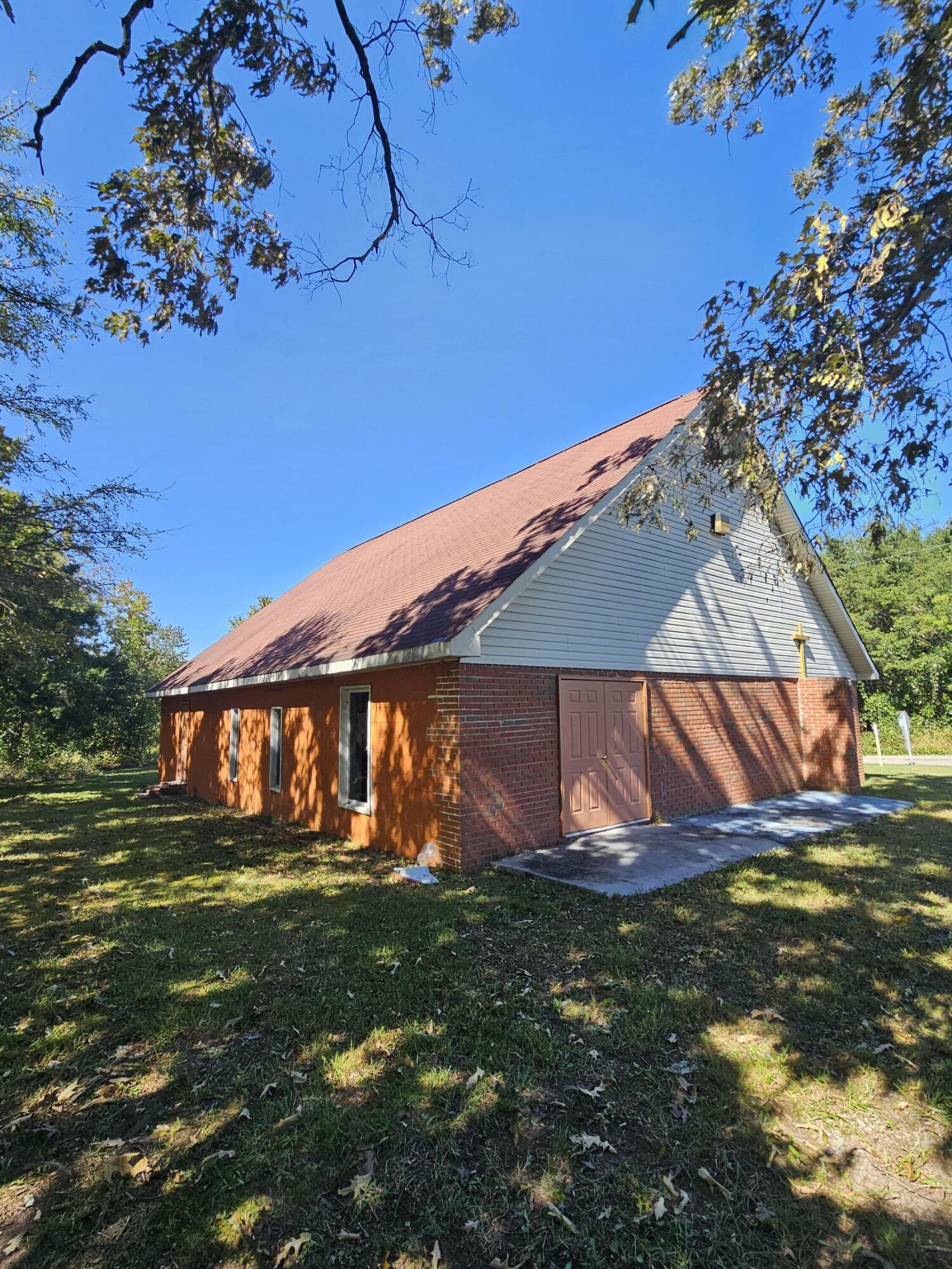 Property Photo:  304 County Road 801  TN 37331 