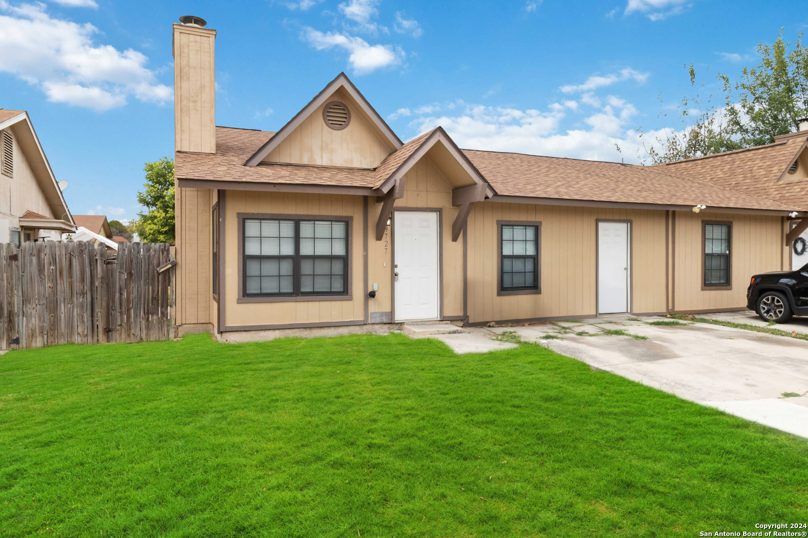 Property Photo:  9727 Bratton Dr  TX 78245 