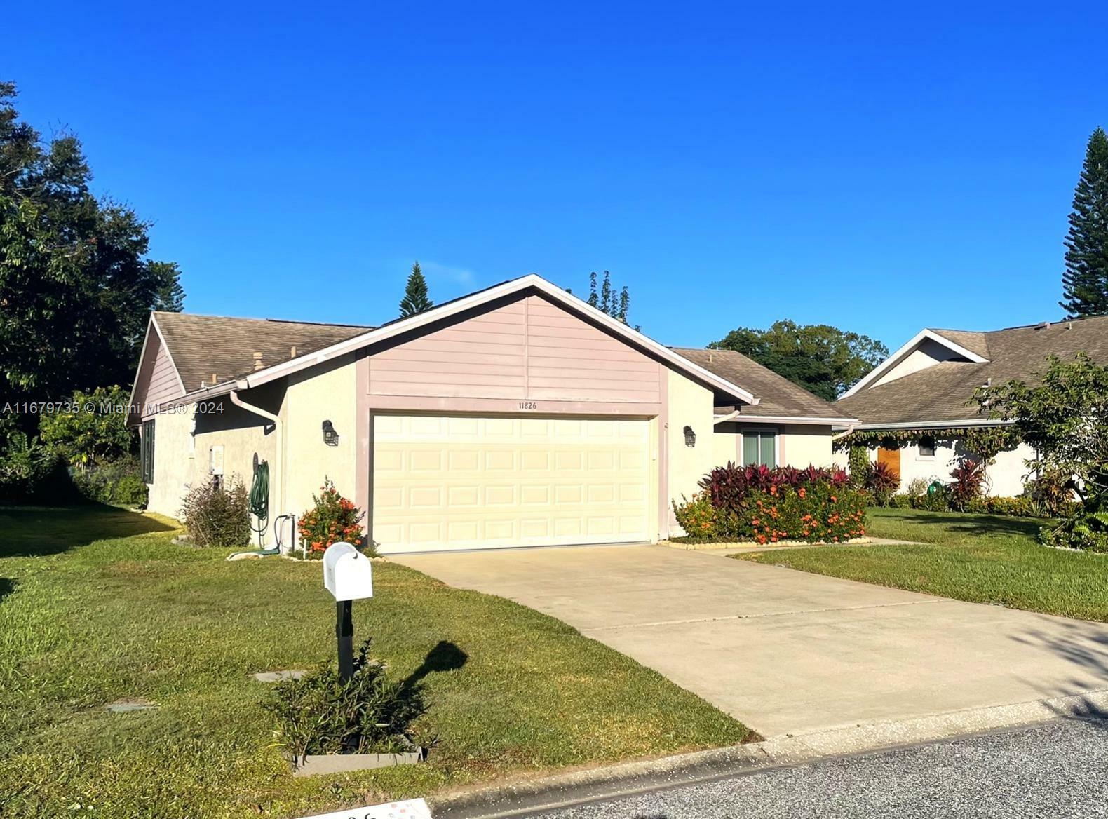 Property Photo:  11826 Scotty Dr  FL 32821 