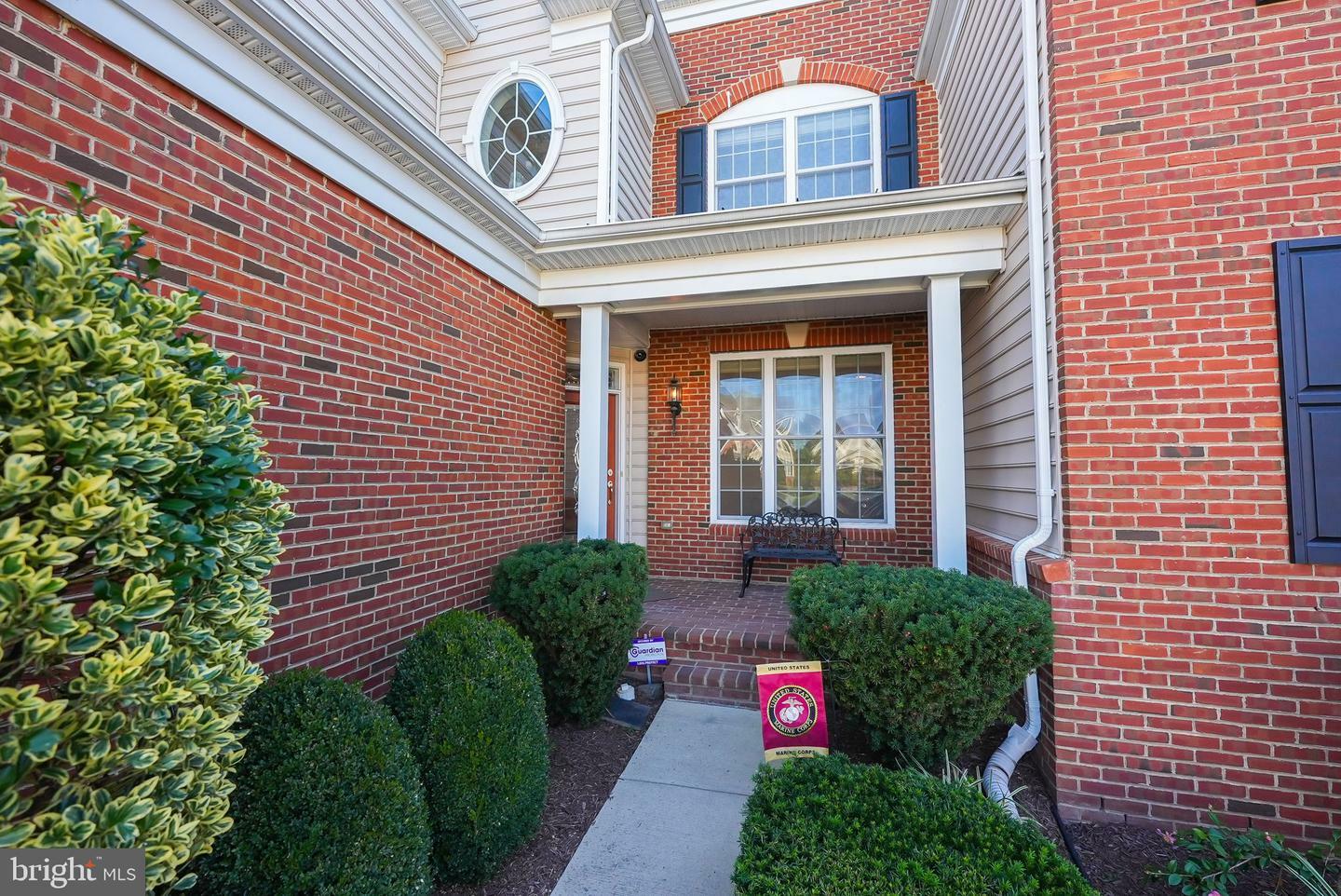 Property Photo:  22988 Weybridge Square  VA 20148 