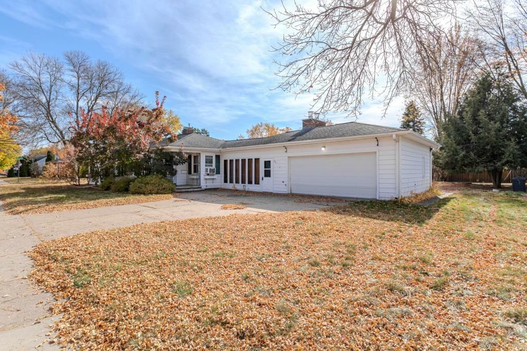 Property Photo:  901 Ross Avenue  WI 54403 