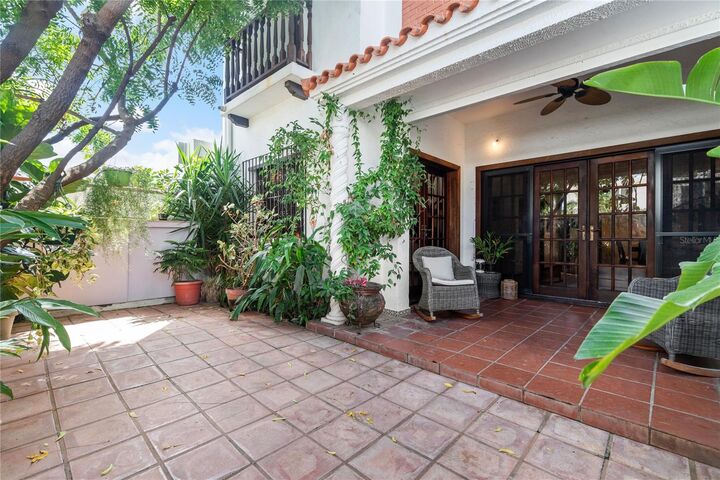 Property Photo:  18 &Amp 20 Calle Yardley Place  PR 00911 