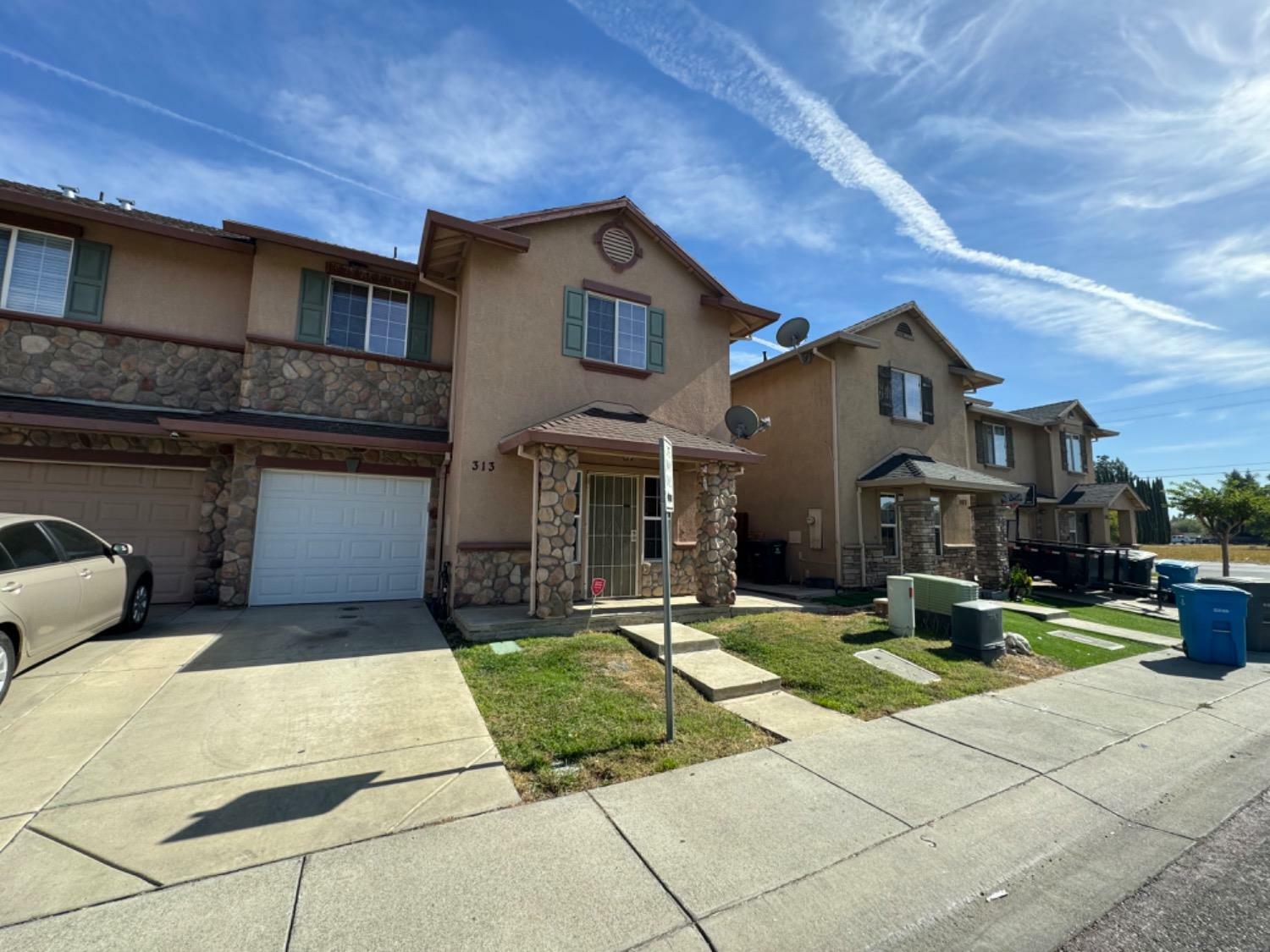 Property Photo:  313 Hetherington Circle  CA 95993 