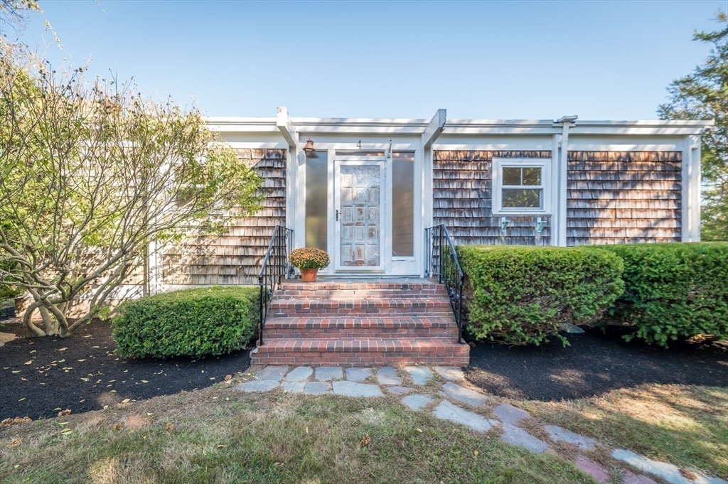 Property Photo: 4 Irvana Rd MA 01966
