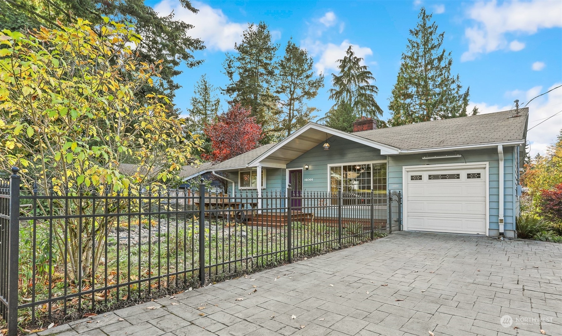 Property Photo:  18301 7th Avenue NE  WA 98155 