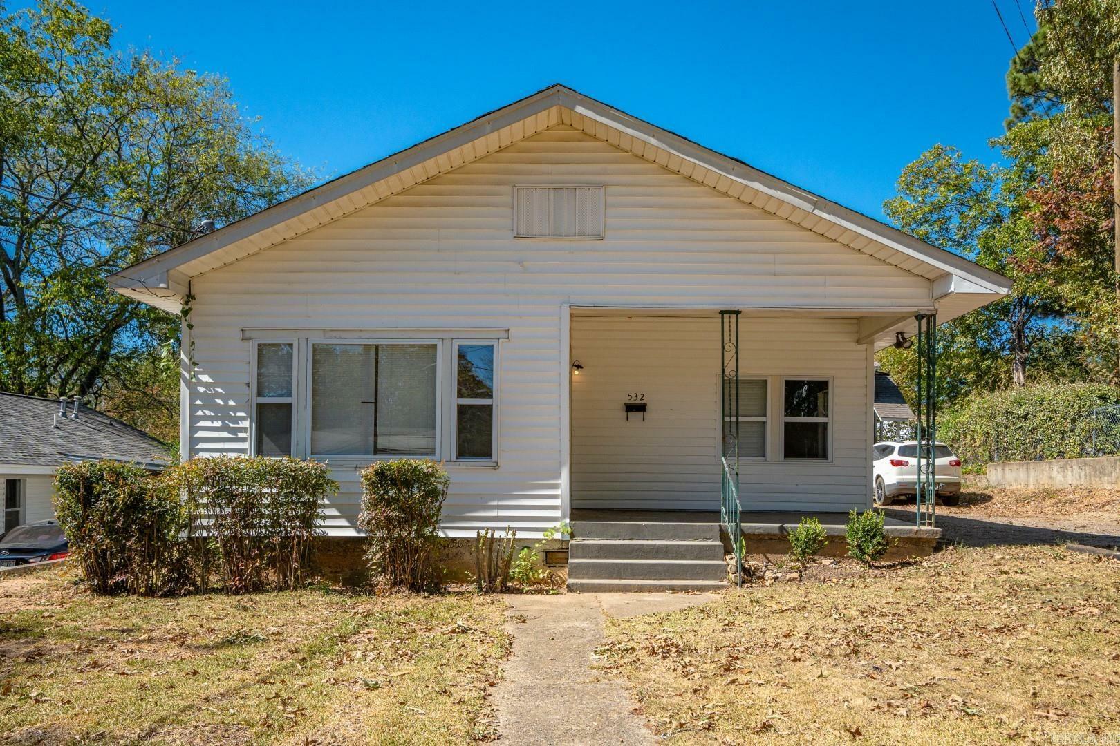 Property Photo:  532 &Amp 532 1/2 Summer Street  AR 71913 