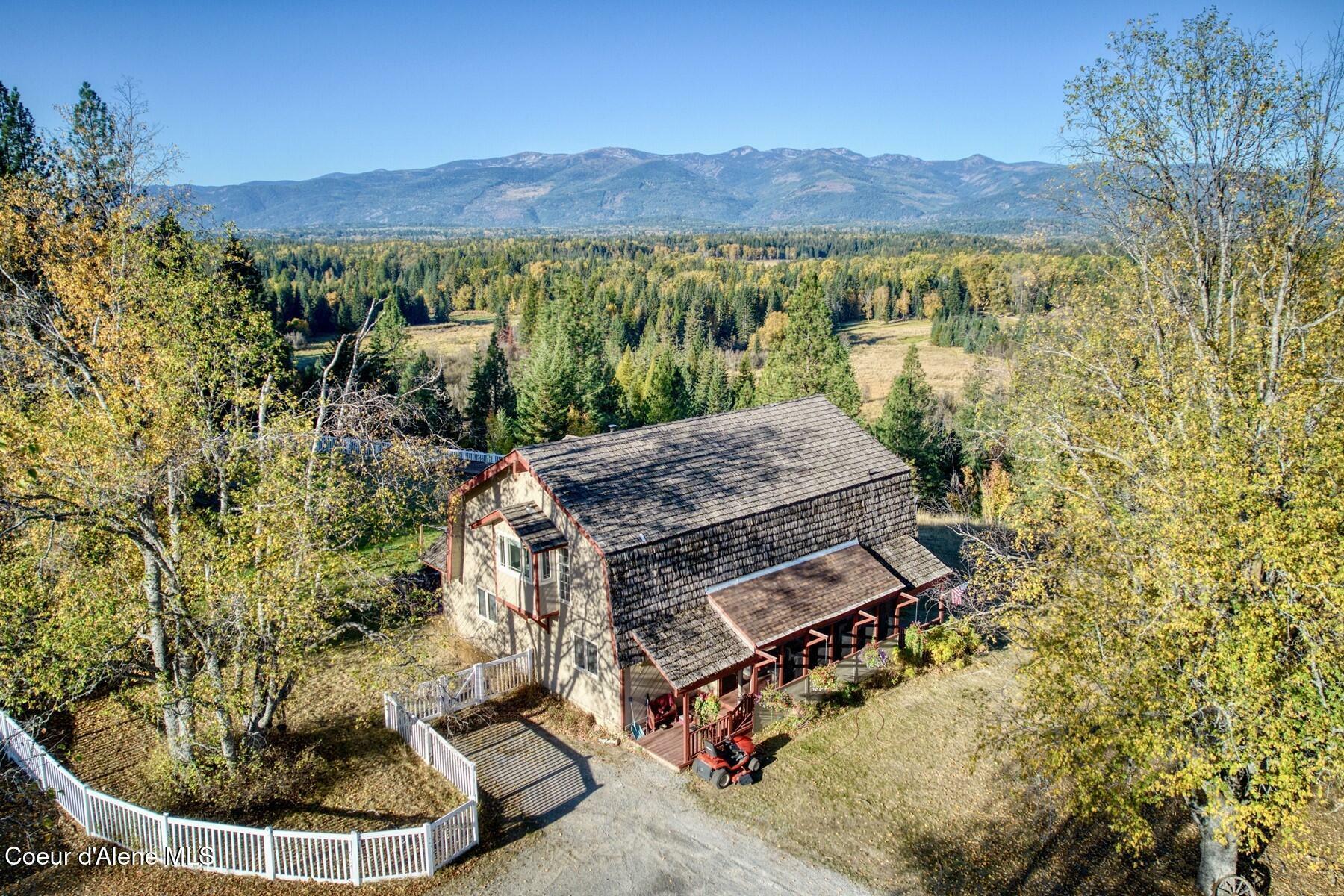 Property Photo:  2877 Gold Creek Rd  ID 83864 