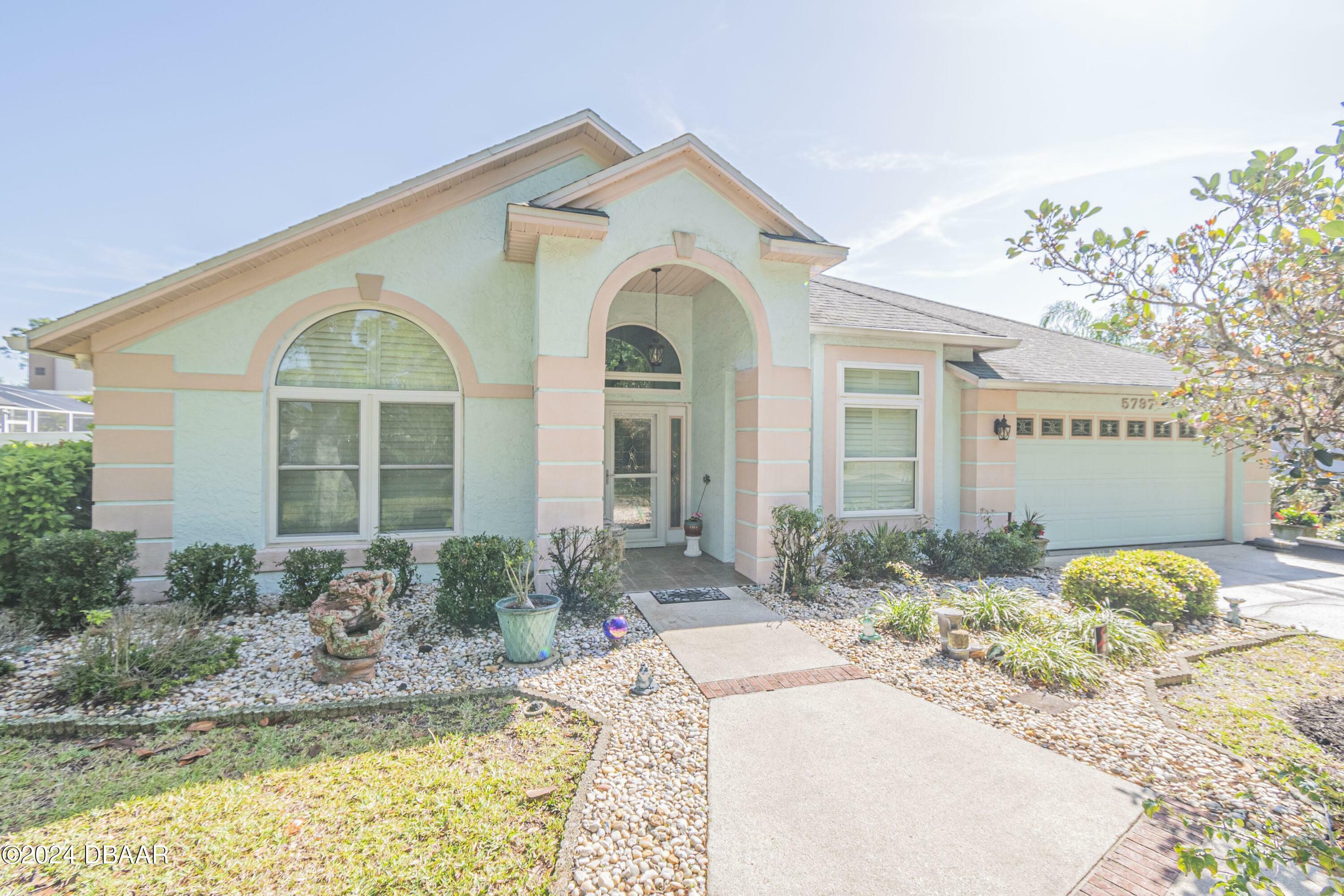 Property Photo:  5797 Windsor Hill Drive  FL 32128 