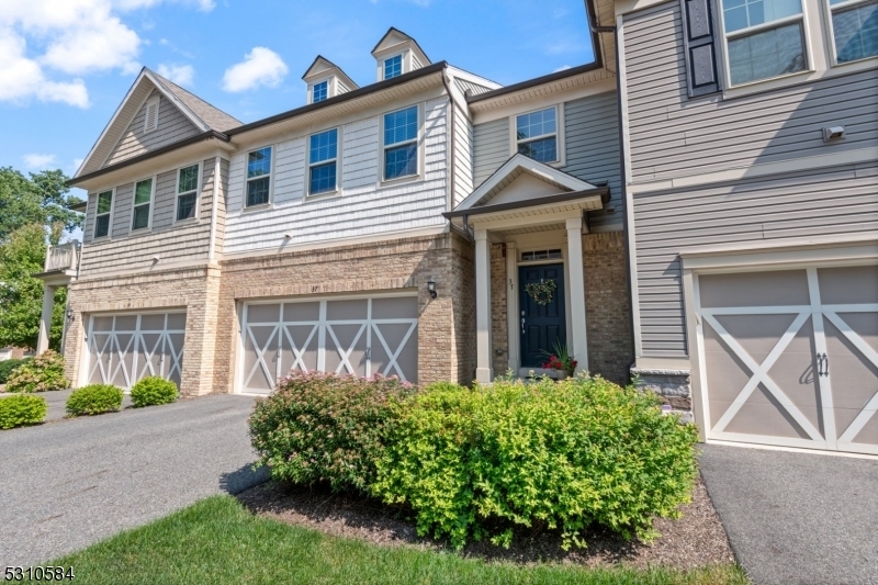 Property Photo:  37 Albert Ct  NJ 07869 