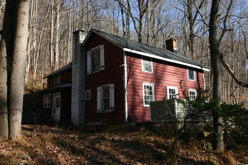 Property Photo:  160 Sweet Hollow Rd  NJ 08848 