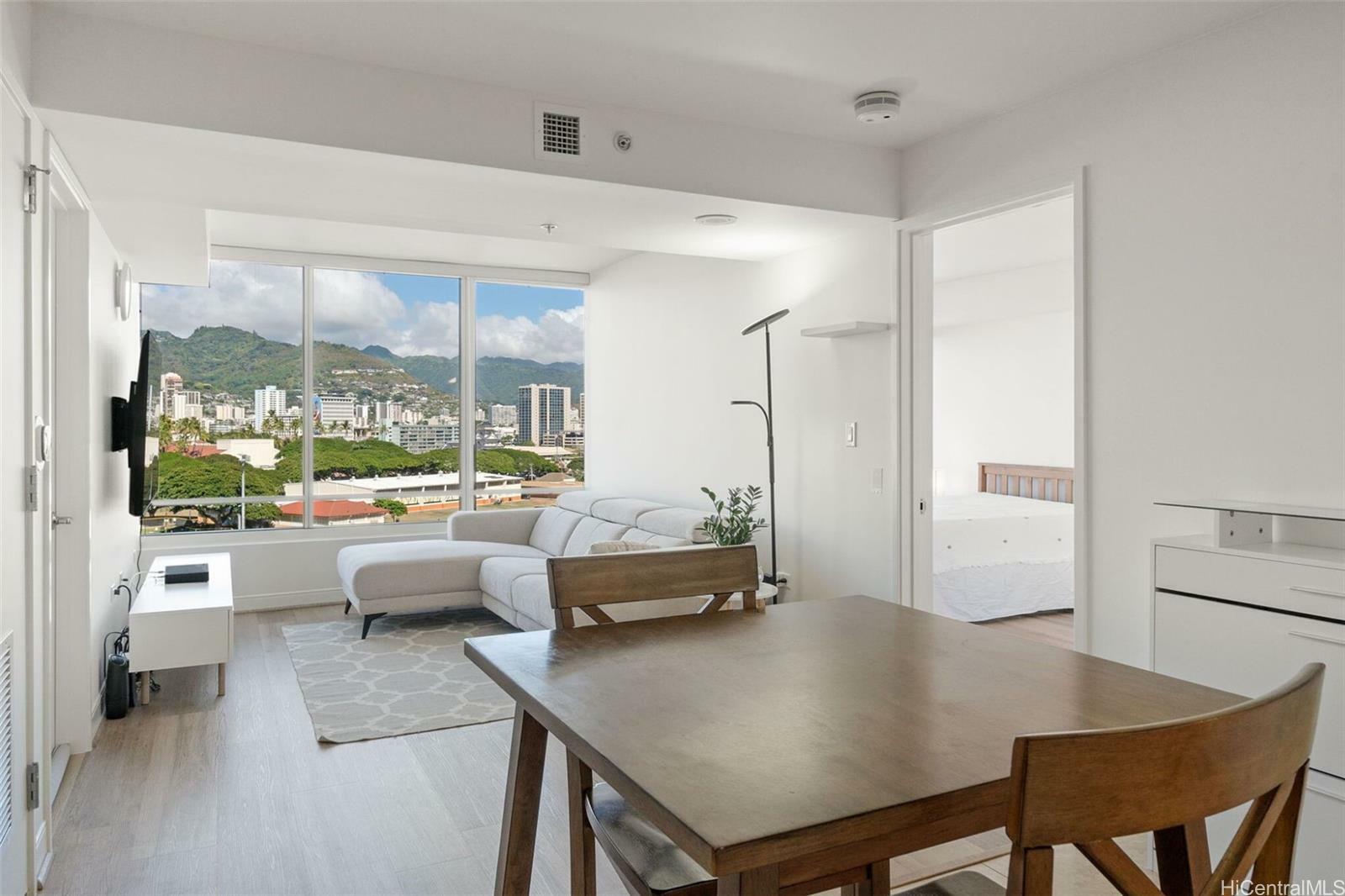 Property Photo:  1009 Kapiolani Boulevard 902  HI 96814 