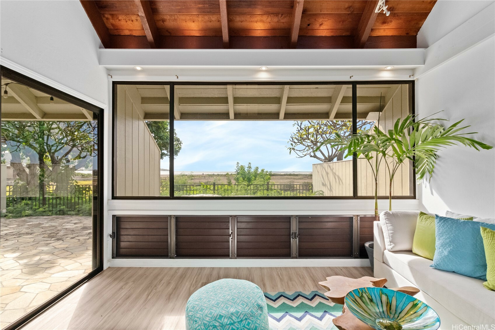 Property Photo: 6125 B Summer Street 6125B HI 96821