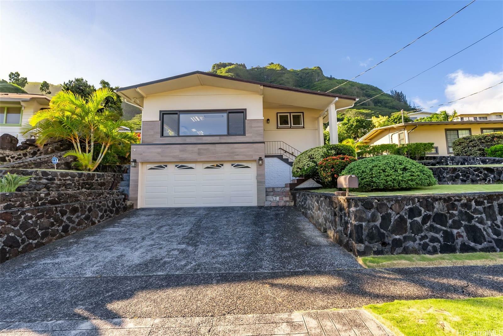 3352 Oahu Avenue  Honolulu HI 96822 photo