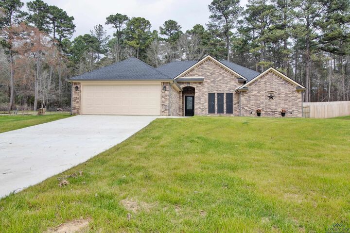 697 English Ln  Longview TX 75605 photo
