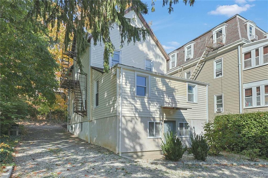 Property Photo:  168 Parkview Avenue 1  NY 10708 