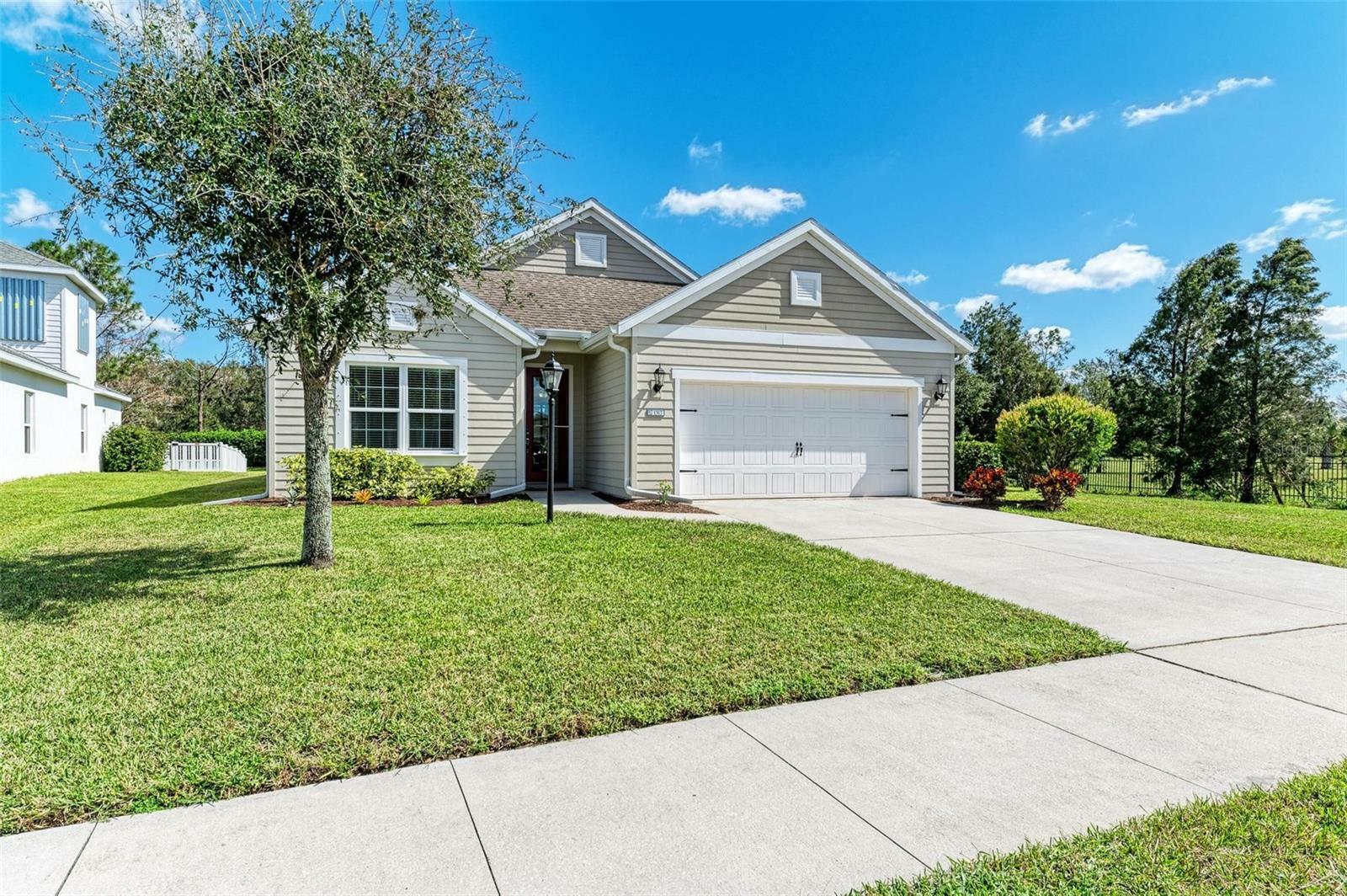 Property Photo:  1312 Thornbury Drive  FL 34219 