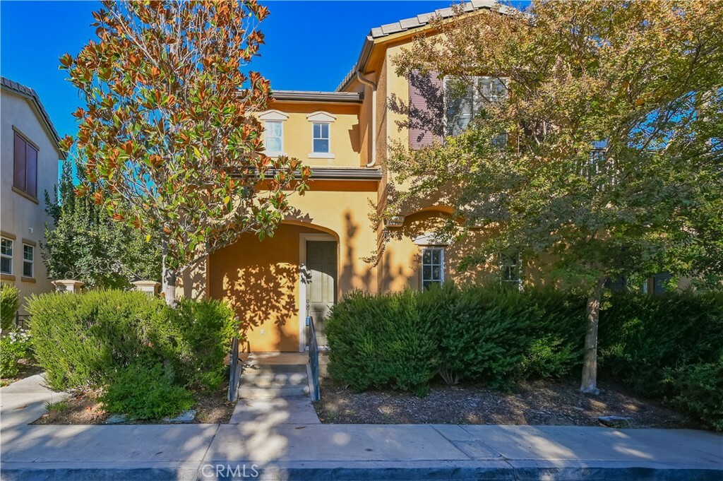 Property Photo:  27216 Valderrama Drive  CA 91381 