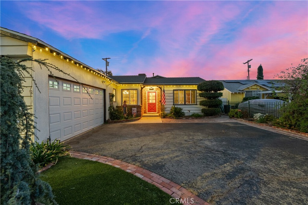 Property Photo:  9149 Forbes Avenue  CA 91343 