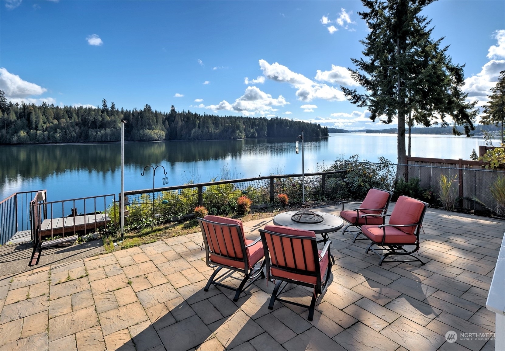 Property Photo:  240 E Orchard Beach Drive  WA 98546 