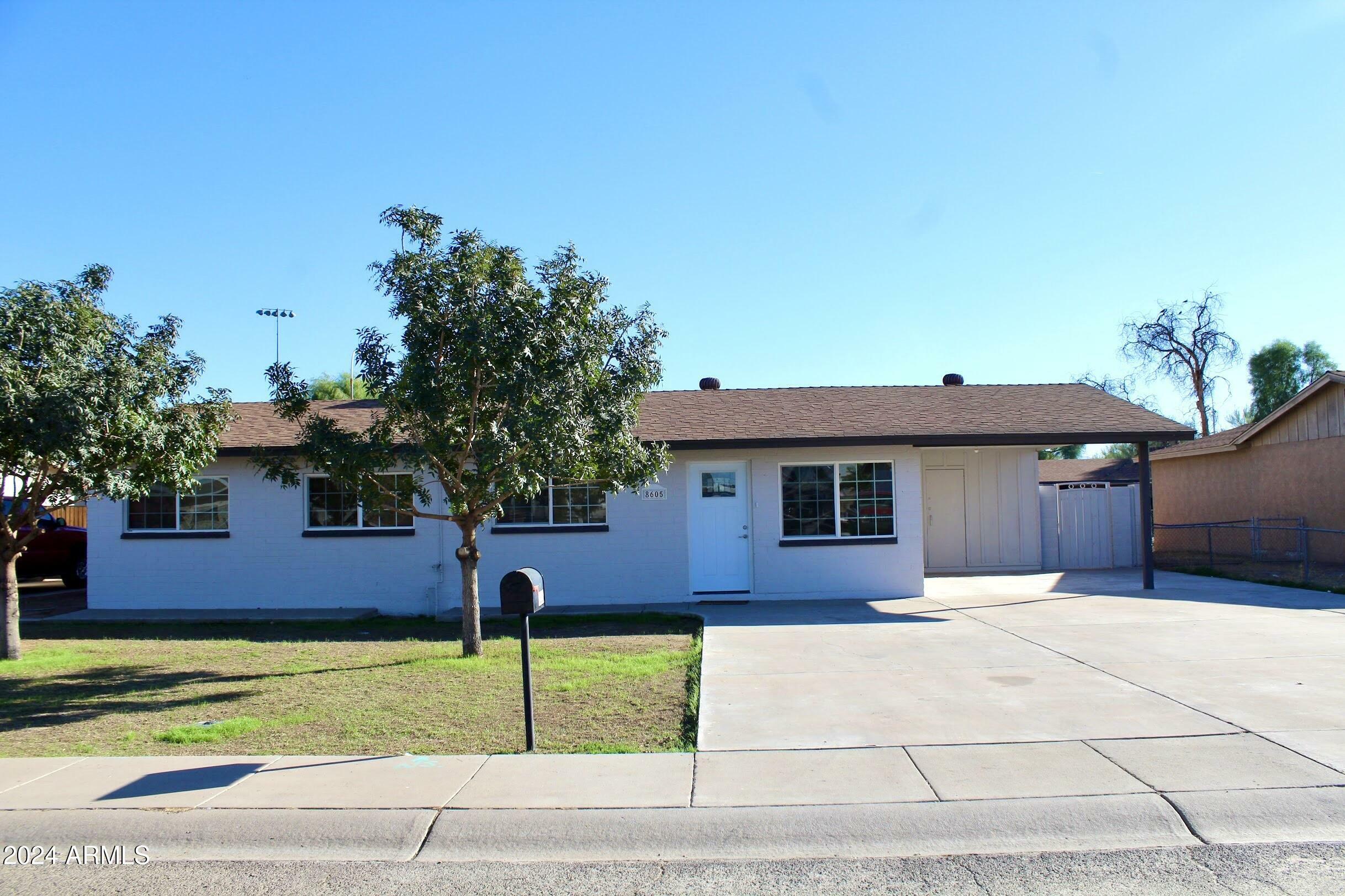 Property Photo:  8605 W Polk Street  AZ 85353 