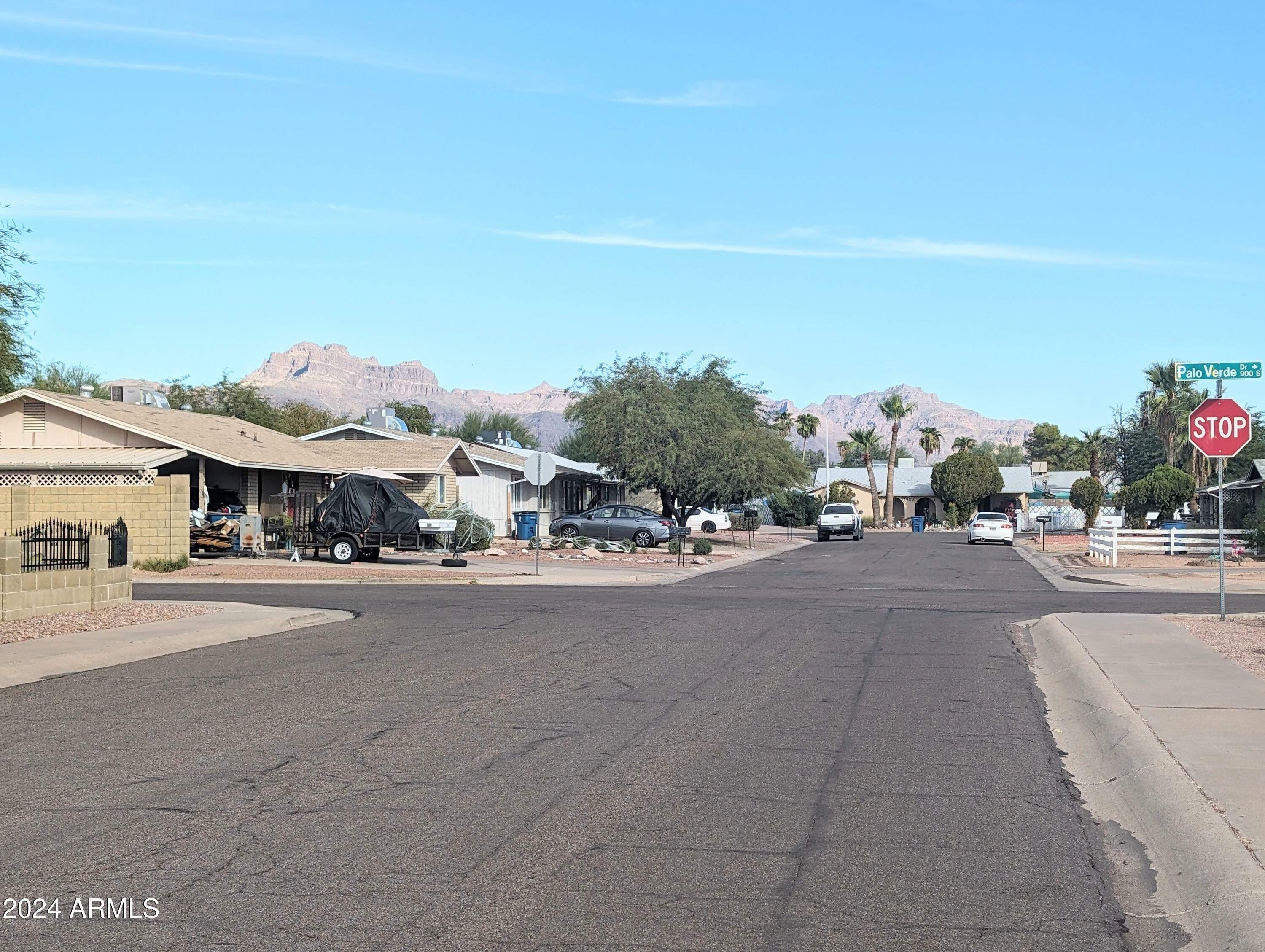 Property Photo:  2044 W 9th Avenue  AZ 85120 