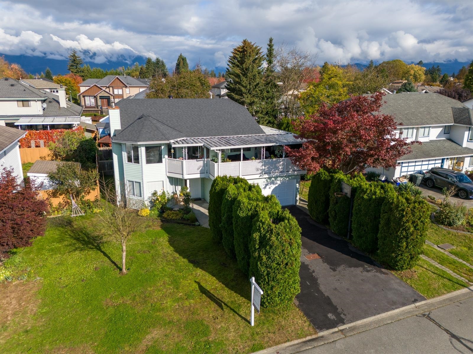 Property Photo:  18861 121B Avenue  BC V3Y 2K7 