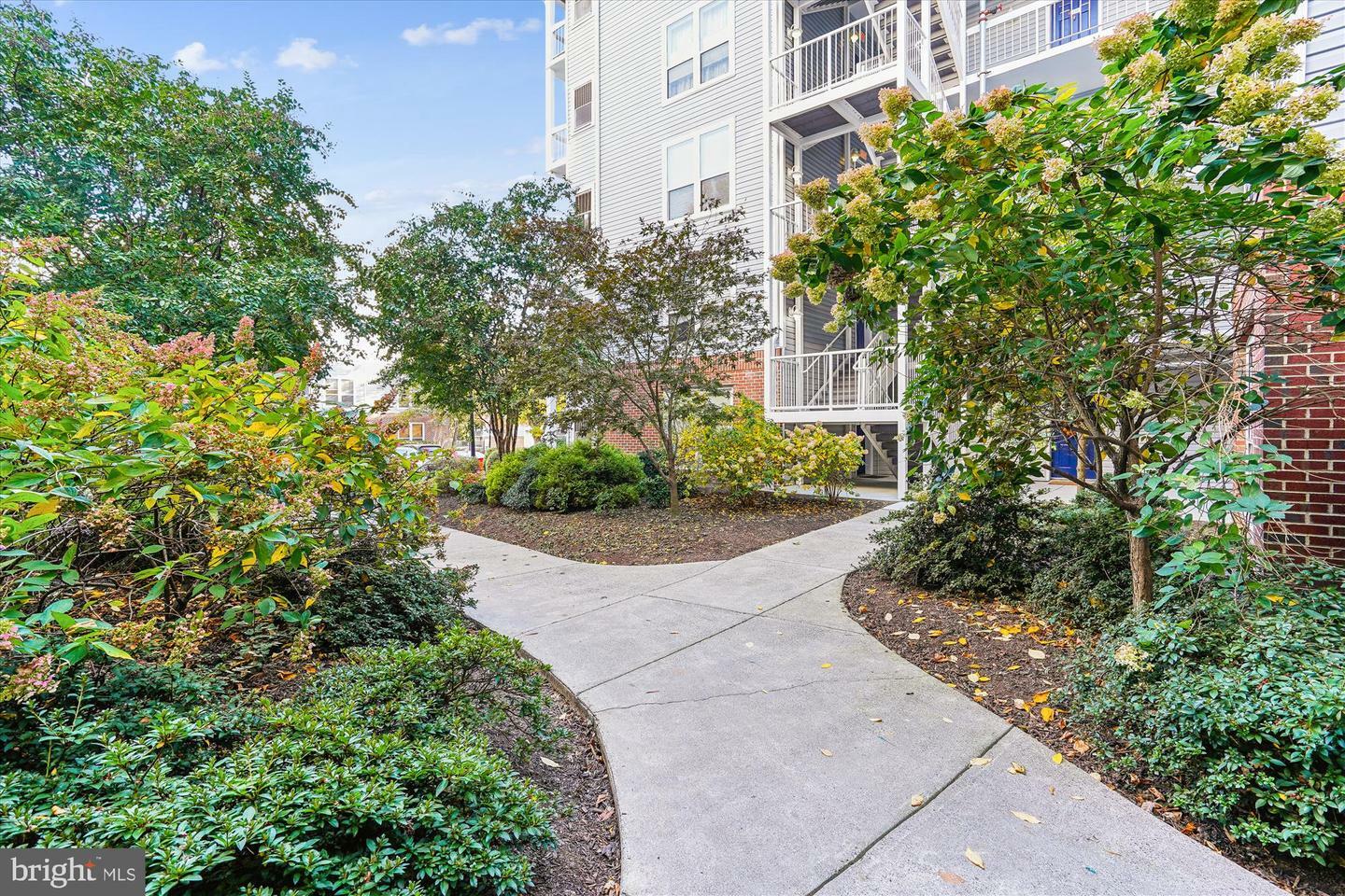 Property Photo:  3178 Summit Square Drive 3-A5  VA 22124 