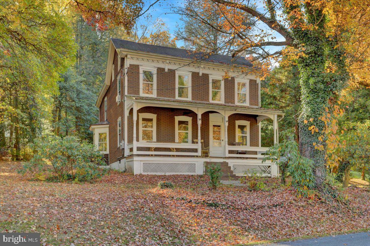 Property Photo:  562 Wyomissing Road  PA 19540 