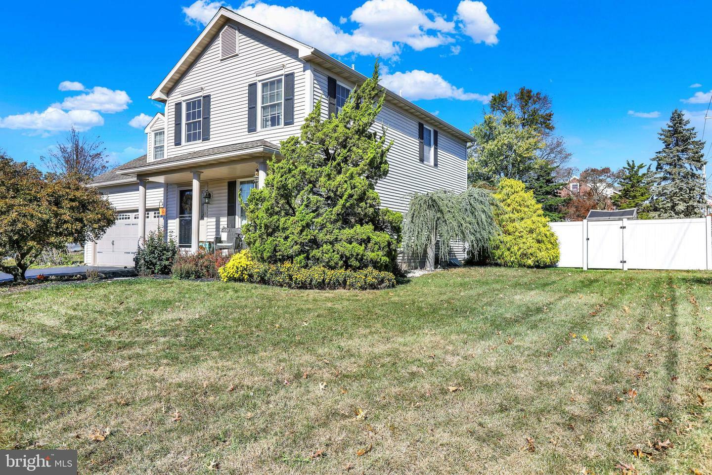 Property Photo:  3 Hawthorne Drive  PA 17517 