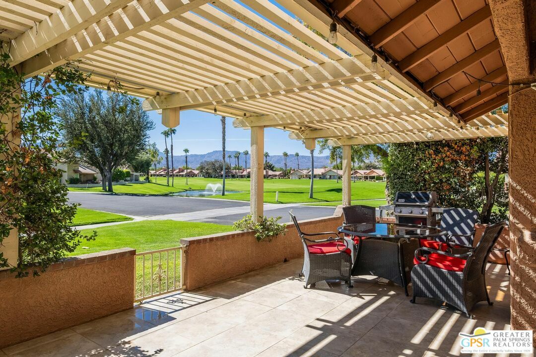 Property Photo:  42122   Sand Dune Dr  CA 92211 