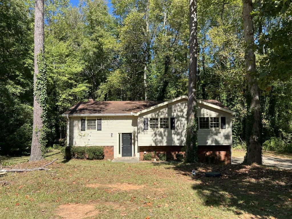 Property Photo:  6883 Lakeshore Drive  GA 30135 