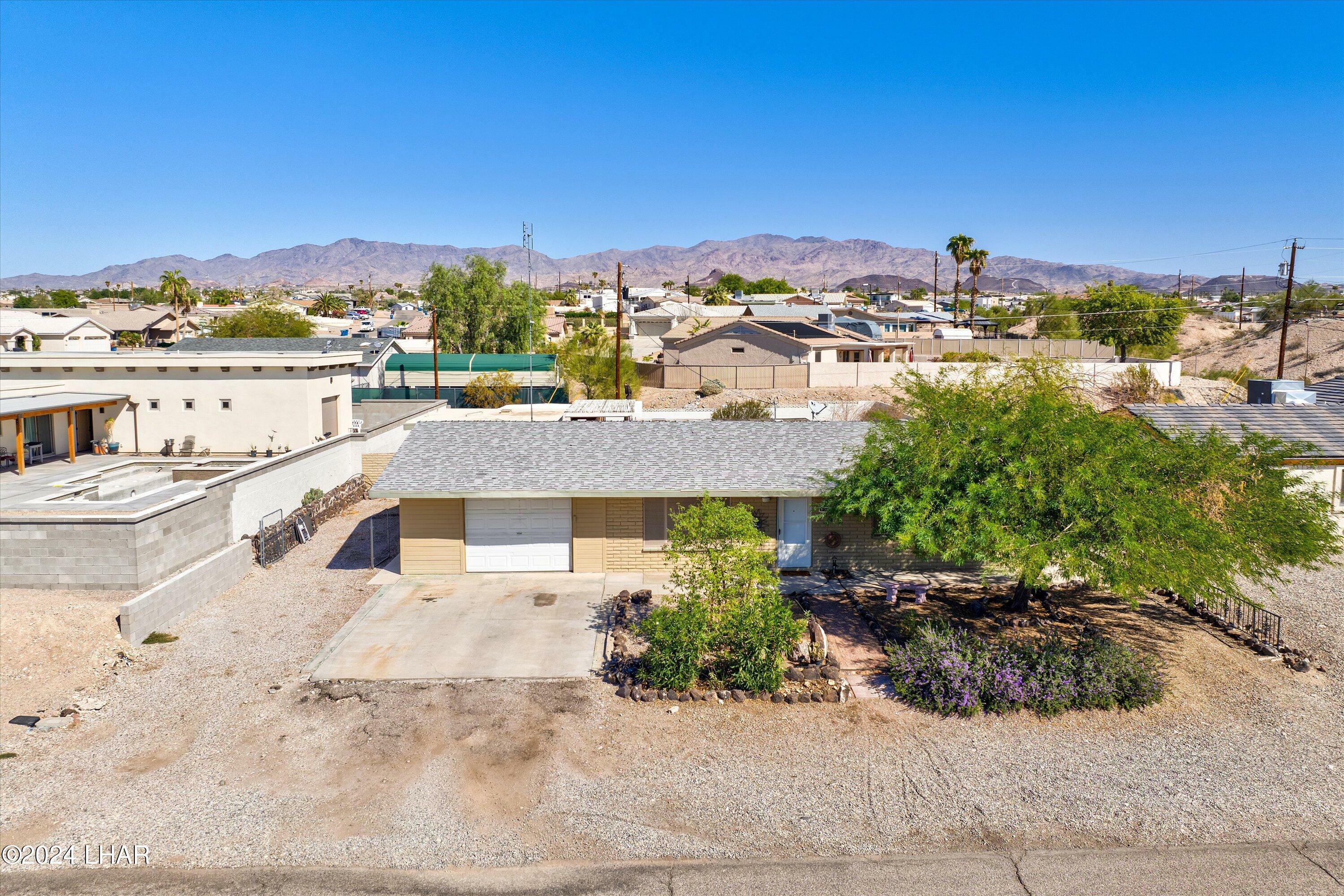 Property Photo:  370 Corvair Dr  AZ 86406 