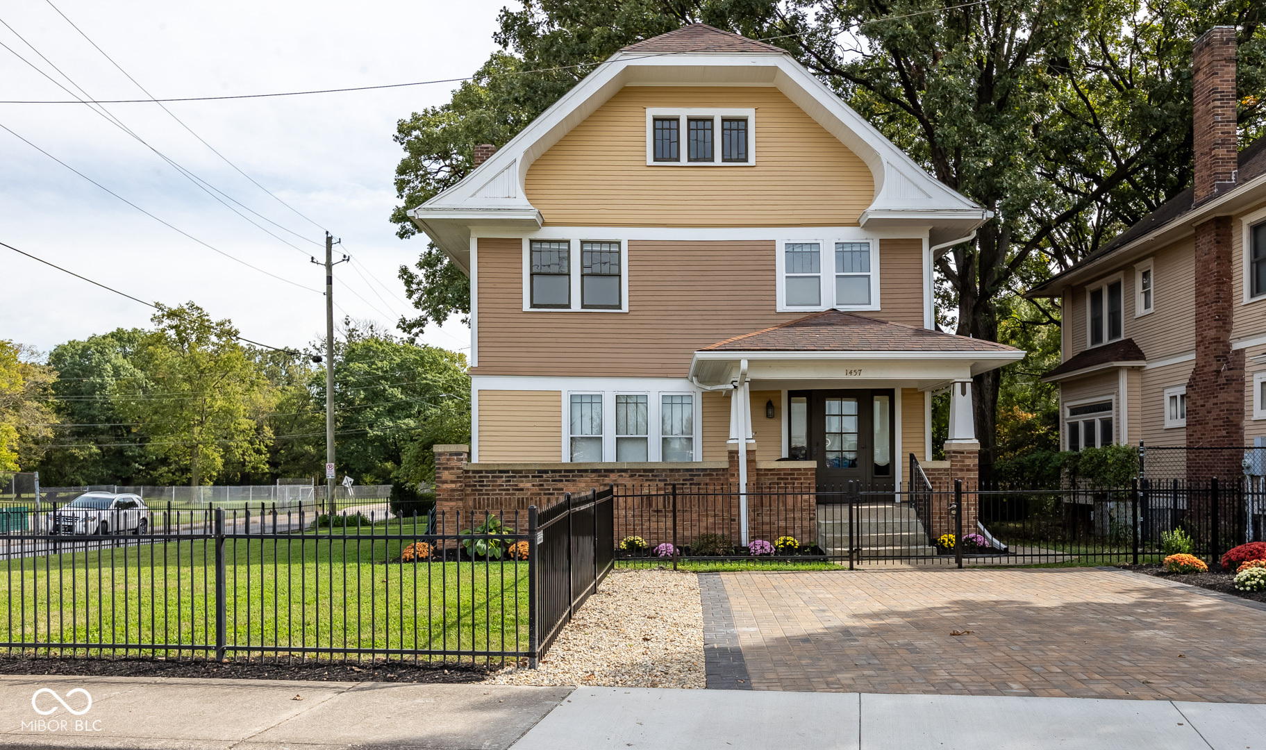 Property Photo:  1457 Fairfield Avenue  IN 46205 