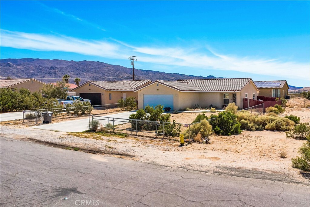 Property Photo:  6528 29 Palms  CA 92277 