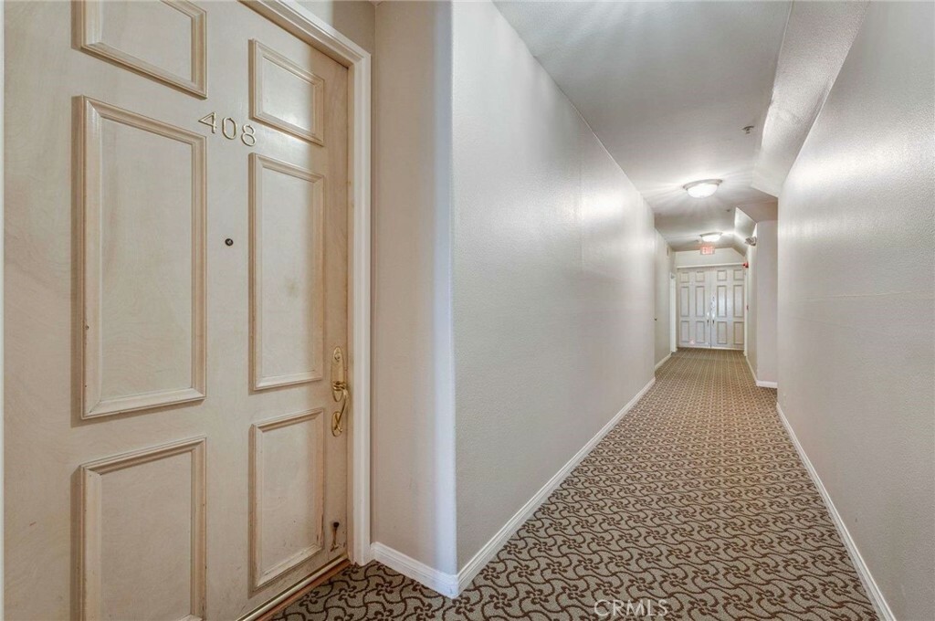 Property Photo:  855 S Wooster Street 408  CA 90035 