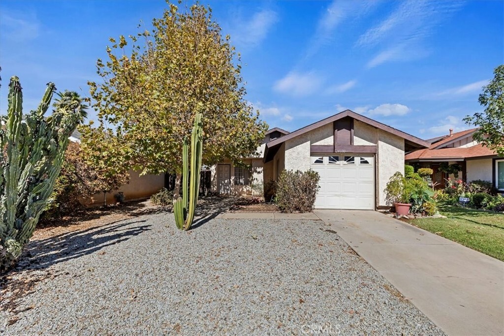 Property Photo:  24080 Amberley Drive  CA 92553 