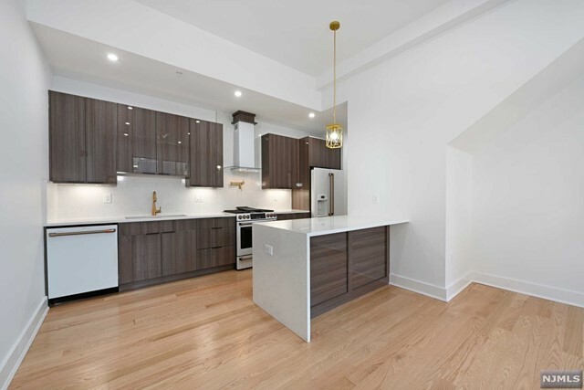 Property Photo:  74 Bowers Street 1  NJ 07307 