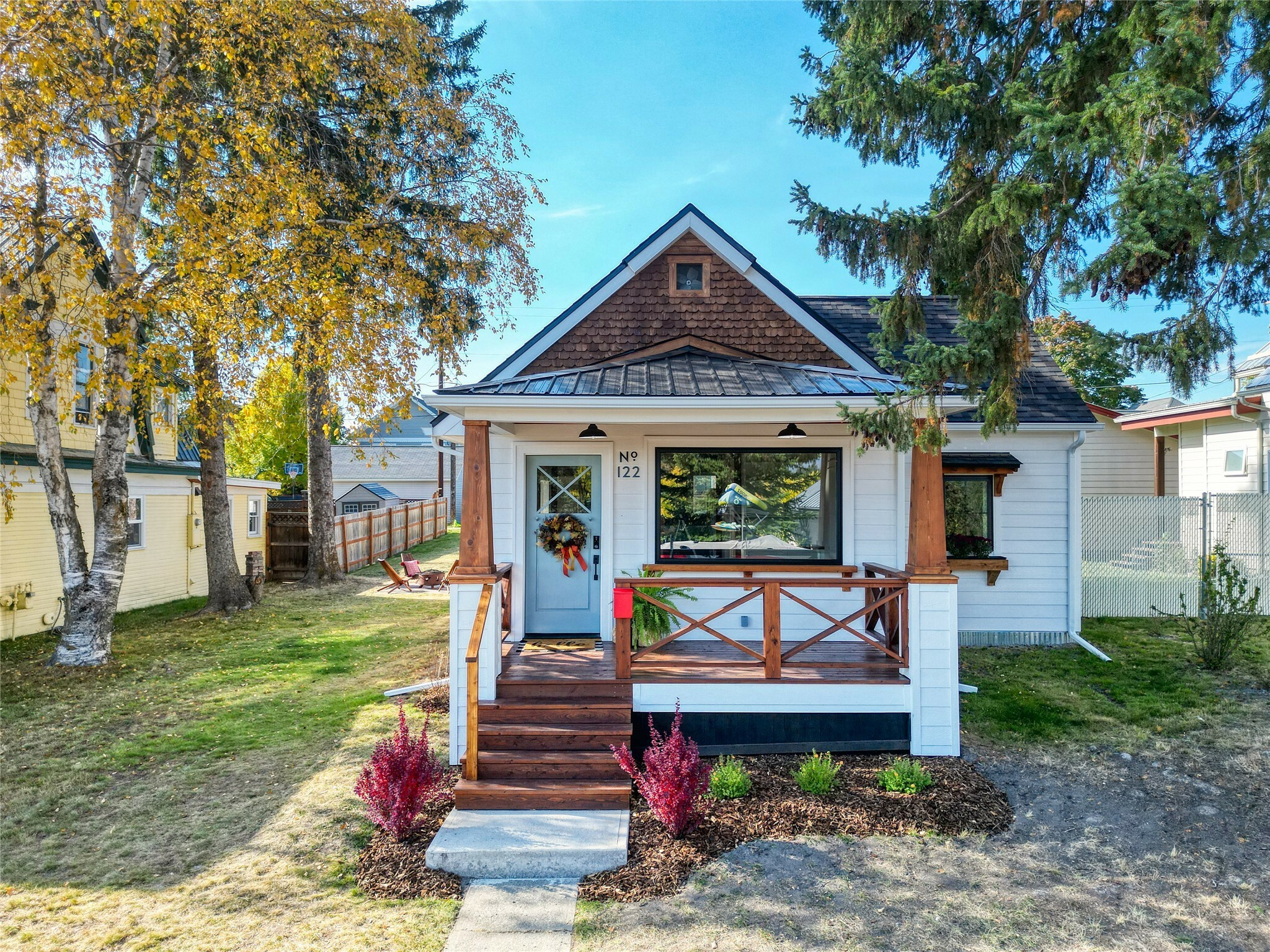 Property Photo:  122 Montana Avenue  MT 59937 