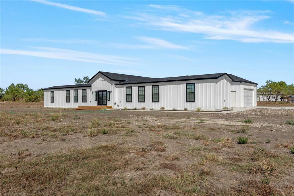 Property Photo:  5502 County Road 2646  TX 75189 