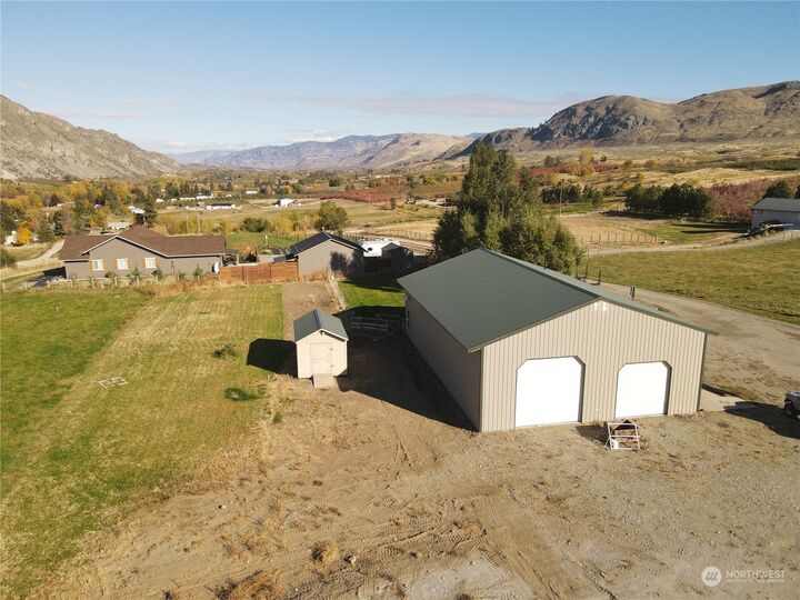 Property Photo:  9 E Riverview Road  WA 98855 