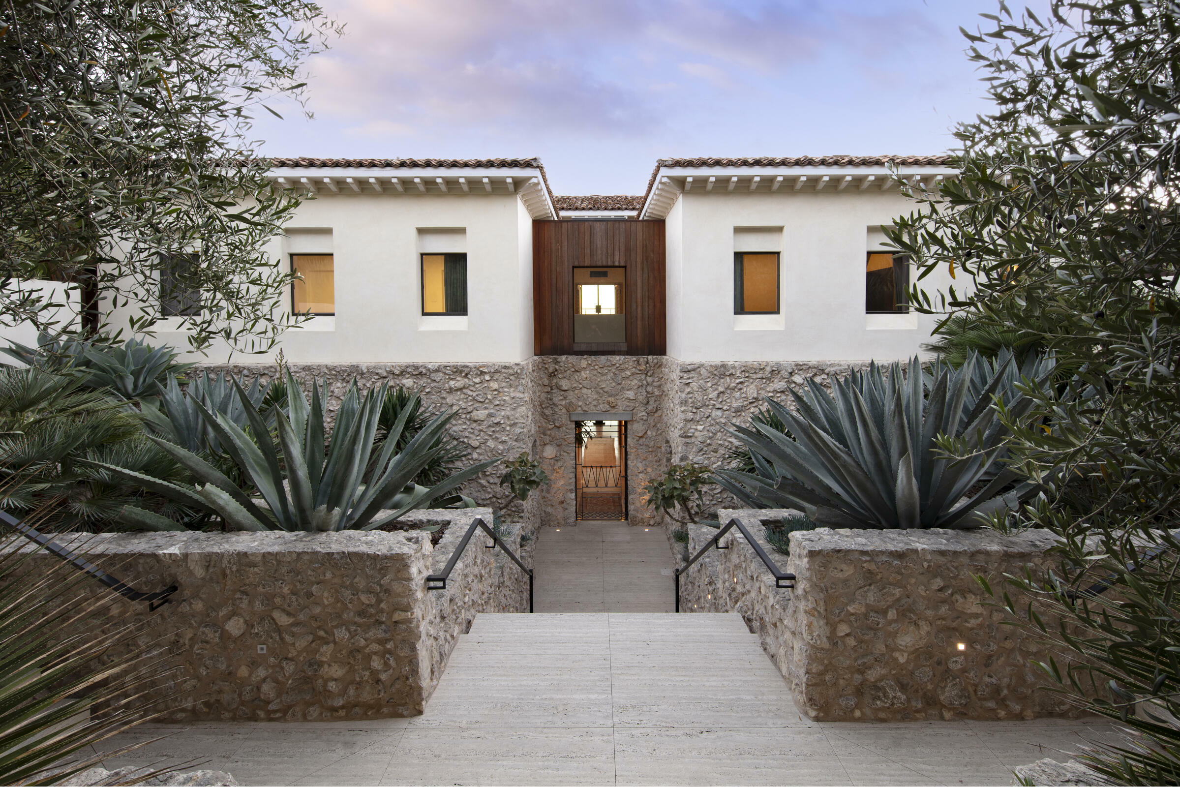 Property Photo: 4160 La Ladera Road CA 93110