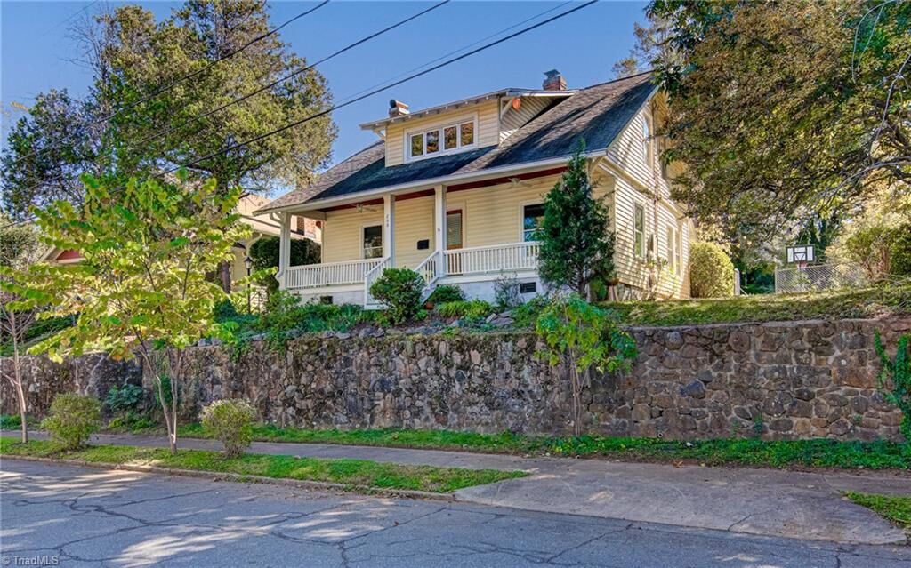 Property Photo:  208 Shawnee Street  NC 27127 