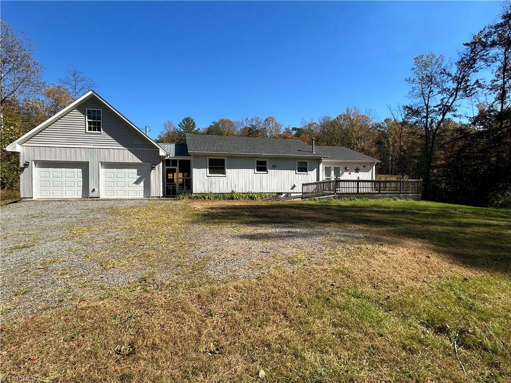 Property Photo:  2500 Nc Highway 67  NC 28642 