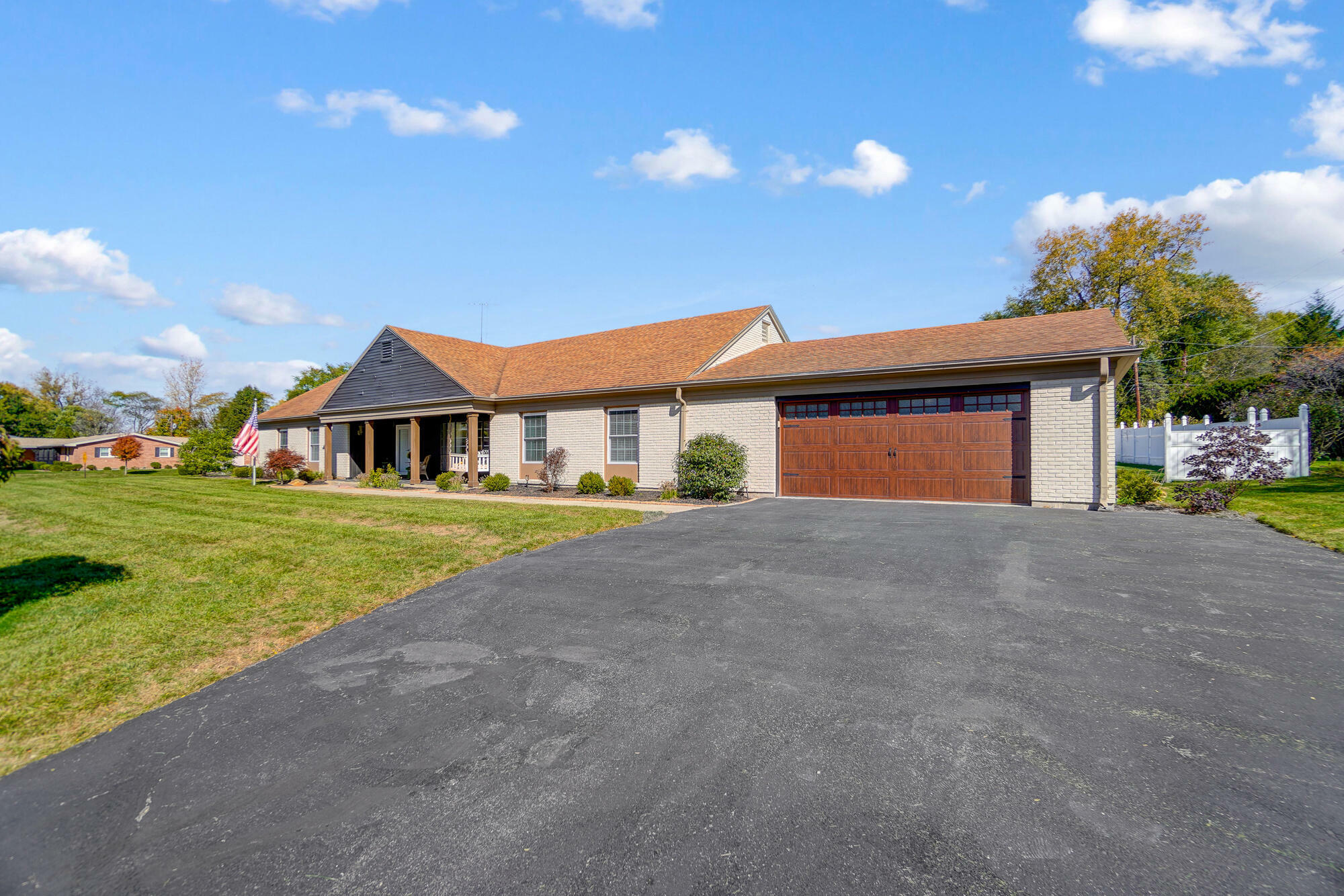 Property Photo:  112 Thomaston Trail  OH 45503 