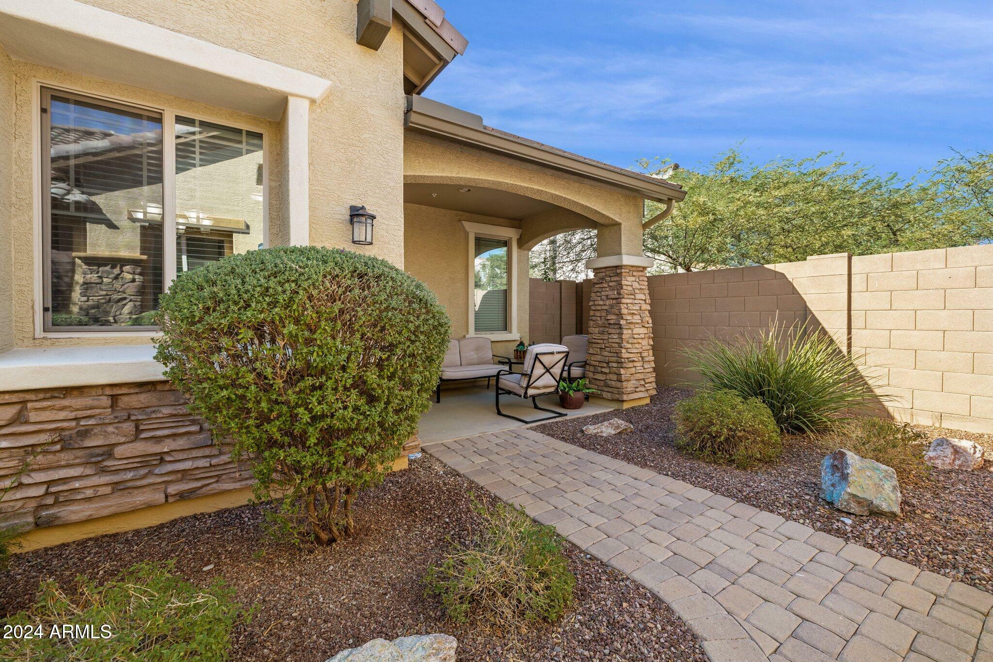 Property Photo:  2546 E Boston Street  AZ 85295 