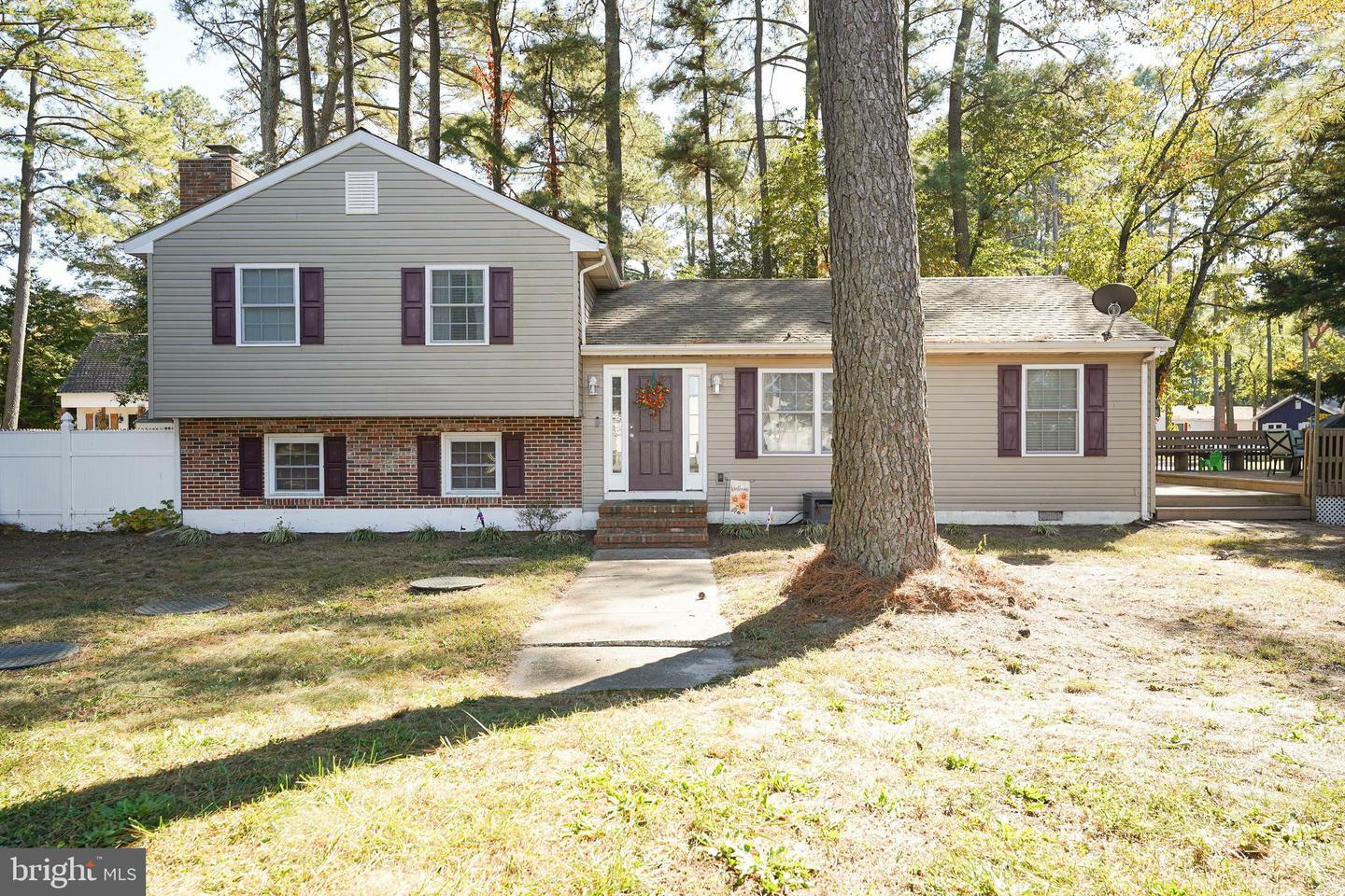 Property Photo:  715 Regency Drive  MD 21804 