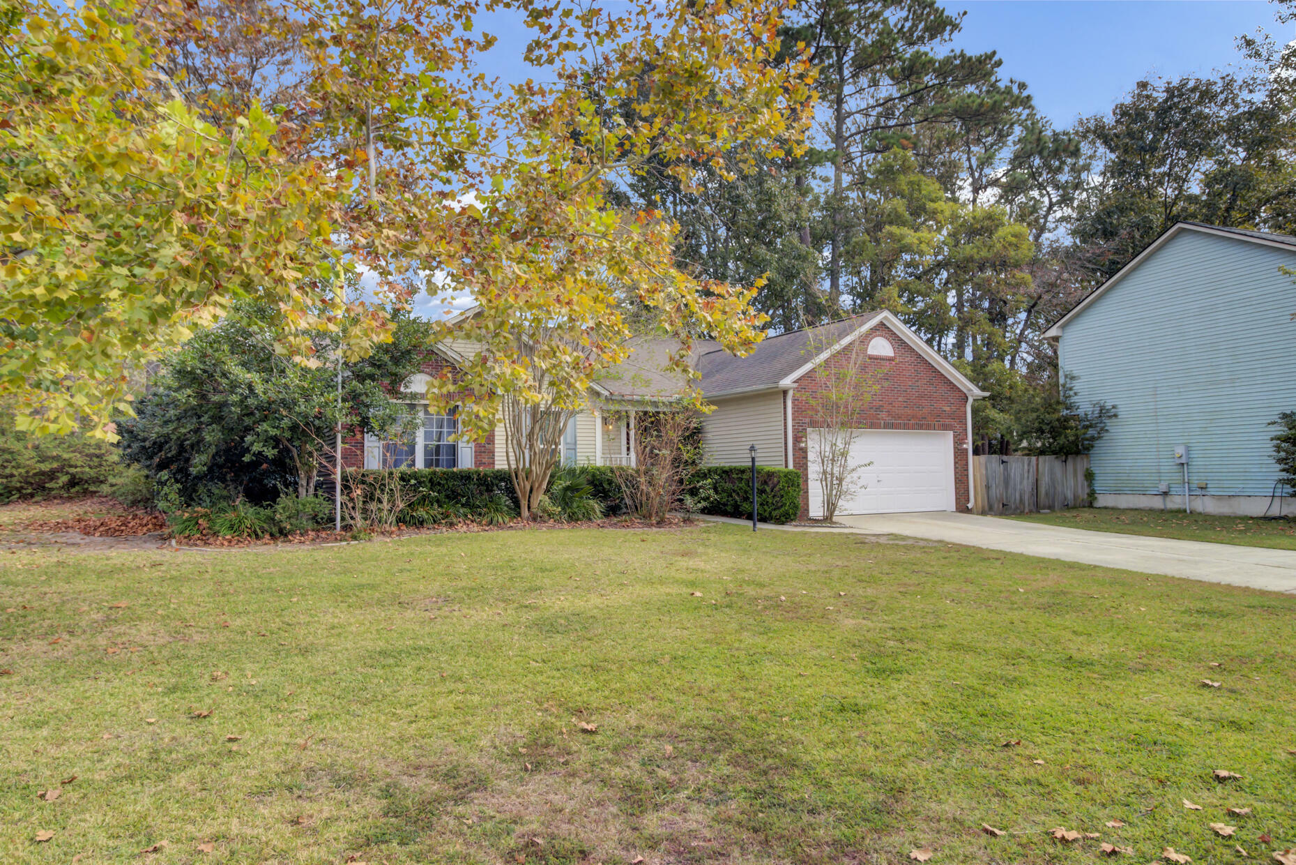 Property Photo:  100 Kingsbridge Drive  SC 29445 