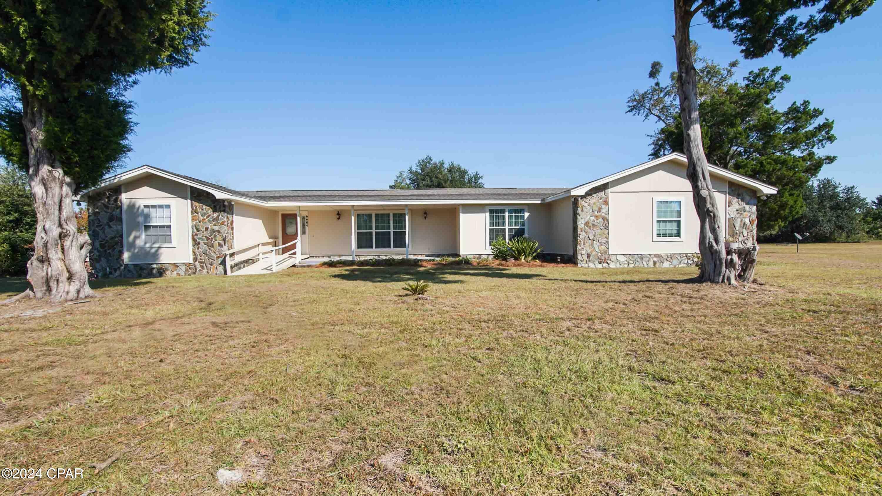 Property Photo:  6609 Smith Road  FL 32404 