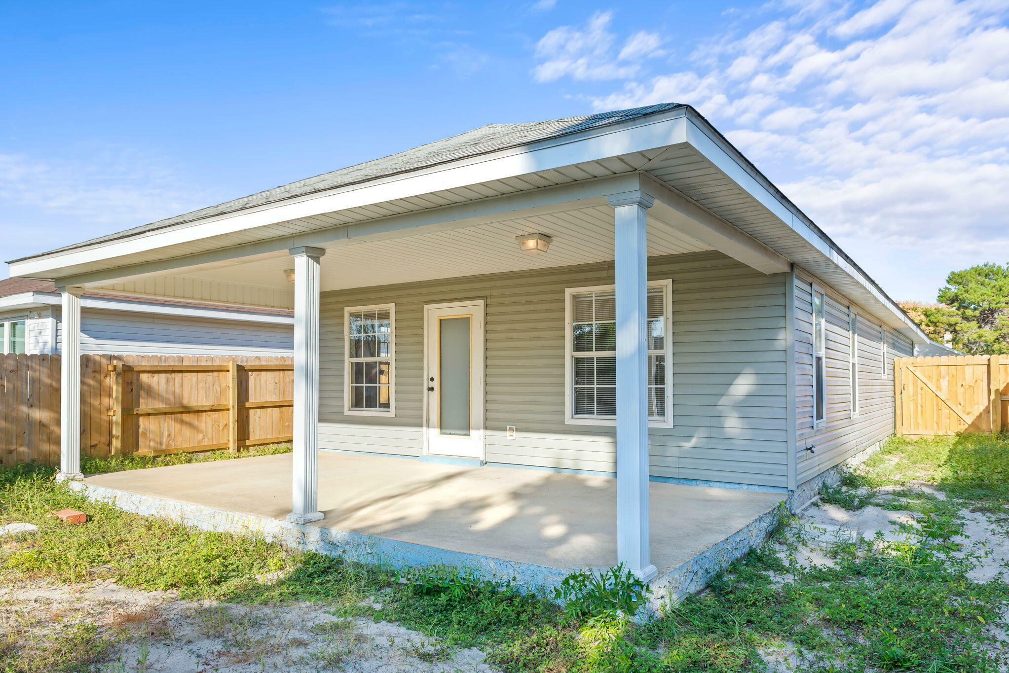 Property Photo:  6461 Starfish Cove  FL 32563 