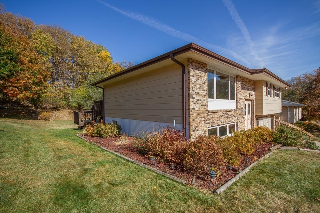 Property Photo:  2787 Balboa Drive  IA 52001 